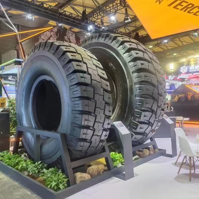 XDEM 260T Percetakan Ban Hidraulik Untuk Pertambangan Ban OTR Ban Truk Pertambangan Ban 23.5R25 29.5R25 35/65R35 45/68R45
