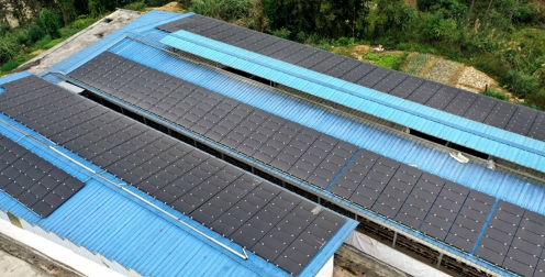 Kerangka Galvanis Sistem Tenaga Surya Lengkap 300W-20KW Efisiensi Tinggi 15%-22% Peralatan fotovoltaik Off-Grid untuk pasokan energi rumah tangga & pertanian