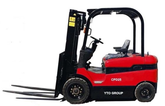 YTO 2.5ton Mesin Logistik Forklift Bertenaga Baterai Dengan Tinggi Angkat 5m